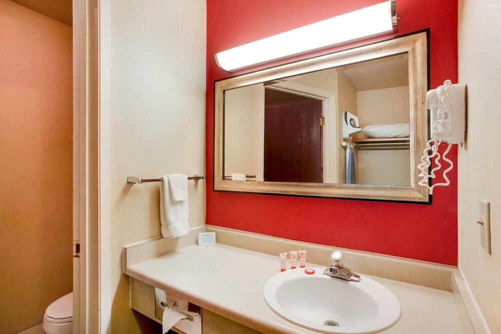Oyo Hotel Spokane North 외부 사진