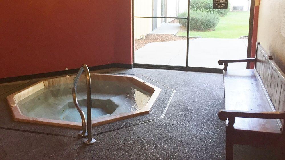 Oyo Hotel Spokane North 외부 사진