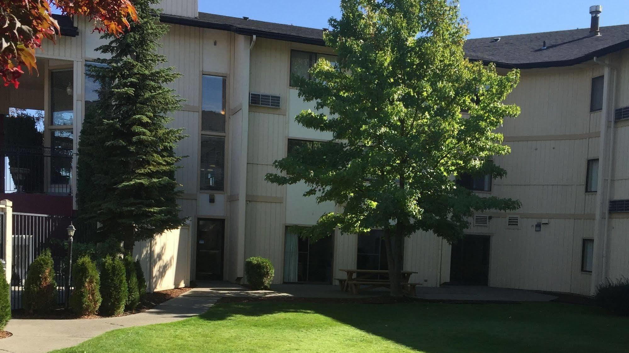 Oyo Hotel Spokane North 외부 사진