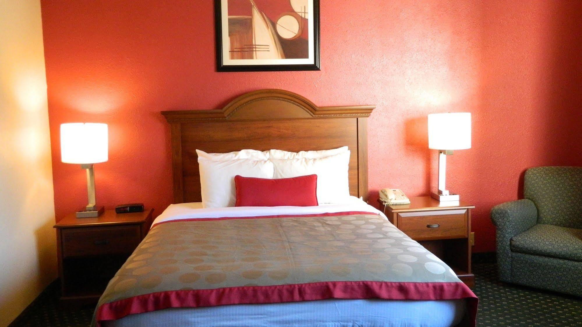 Oyo Hotel Spokane North 외부 사진