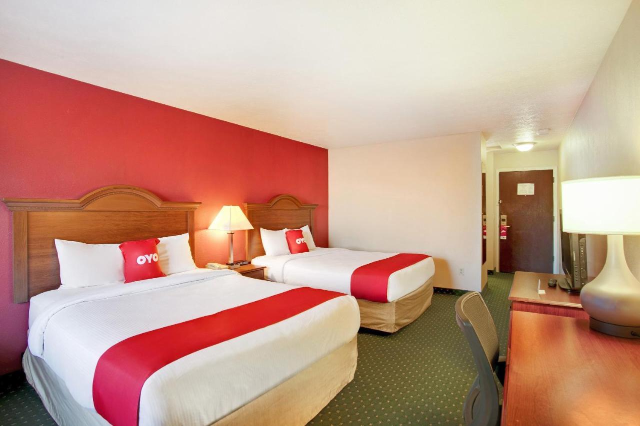 Oyo Hotel Spokane North 객실 사진